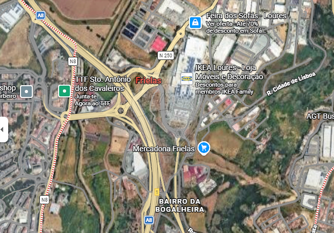 Terreno à venda em Loures