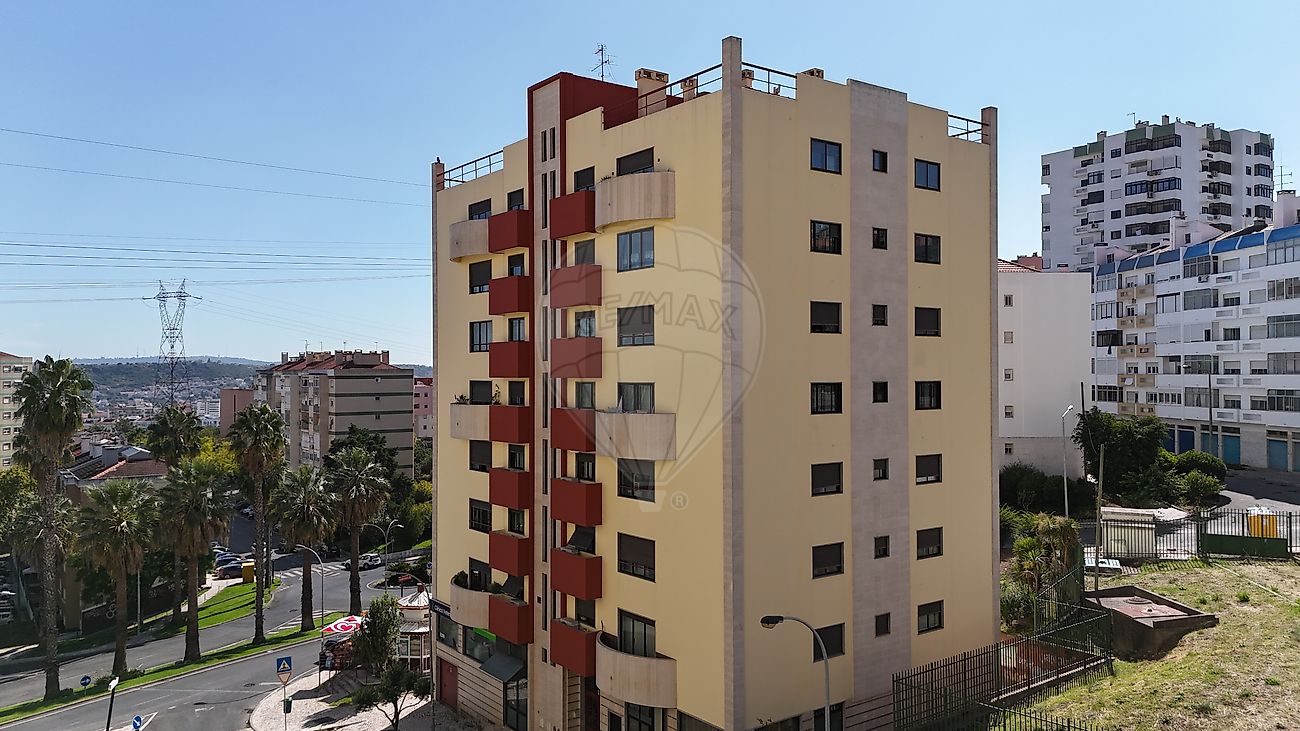 Apartamento T2 à venda em Odivelas