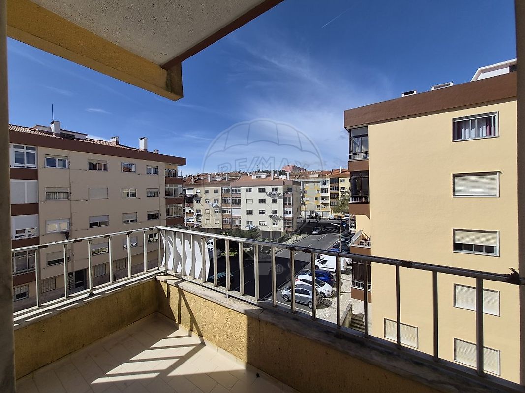 Apartamento T2 - Rio de Mouro · Sintra