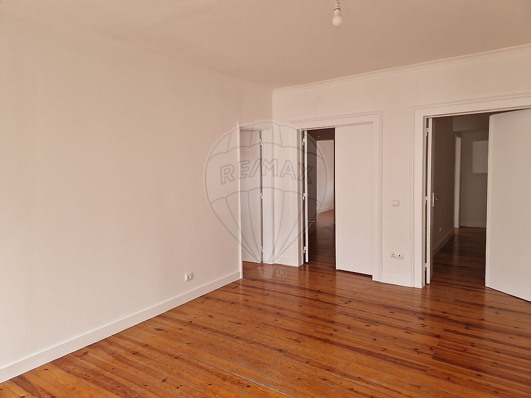 Apartamento T3 à venda em Estrela, Lisboa — foto 4