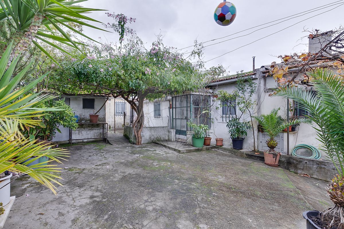 Moradia T3 à venda em Lisboa