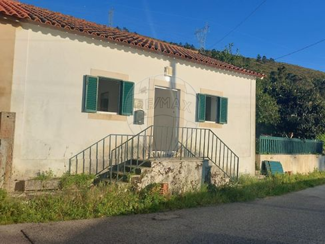 Moradia - Pedreiras, Porto de Mós, Leiria