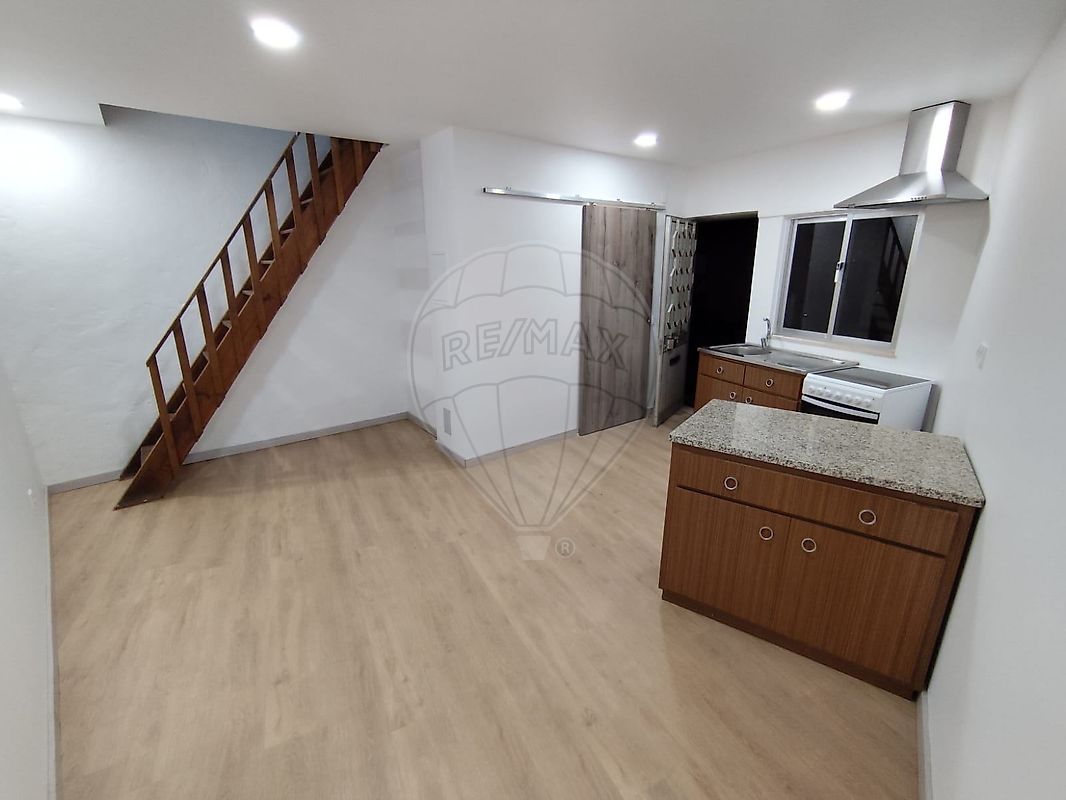 Moradia - Juncal, Porto de Mós, Leiria