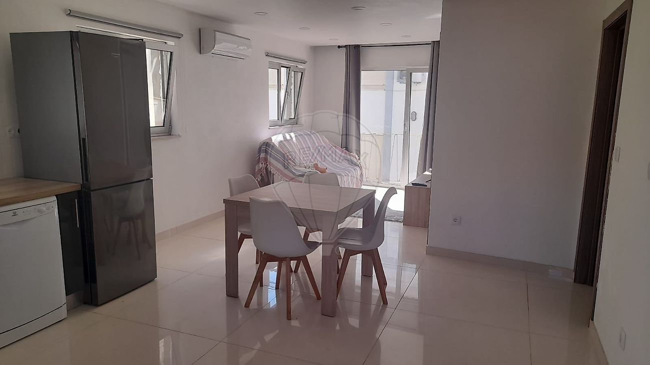 Moradia T2 à venda em Batalha