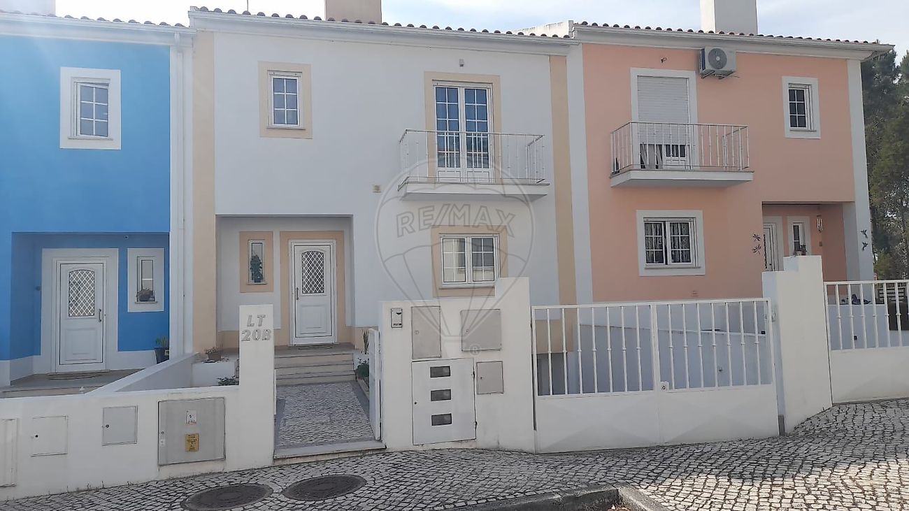 Moradia - Coz, Alpedriz e Montes, Alcobaça, Leiria