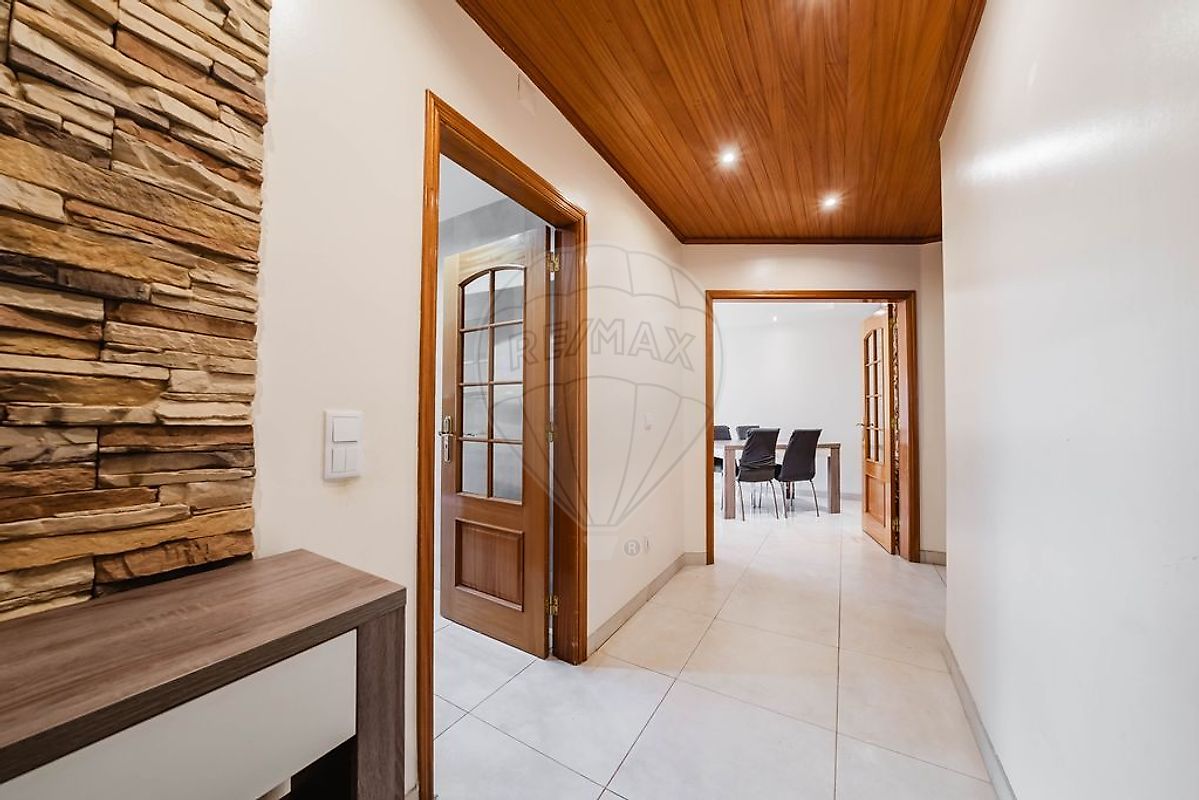 Apartamento T2 à venda em Sintra