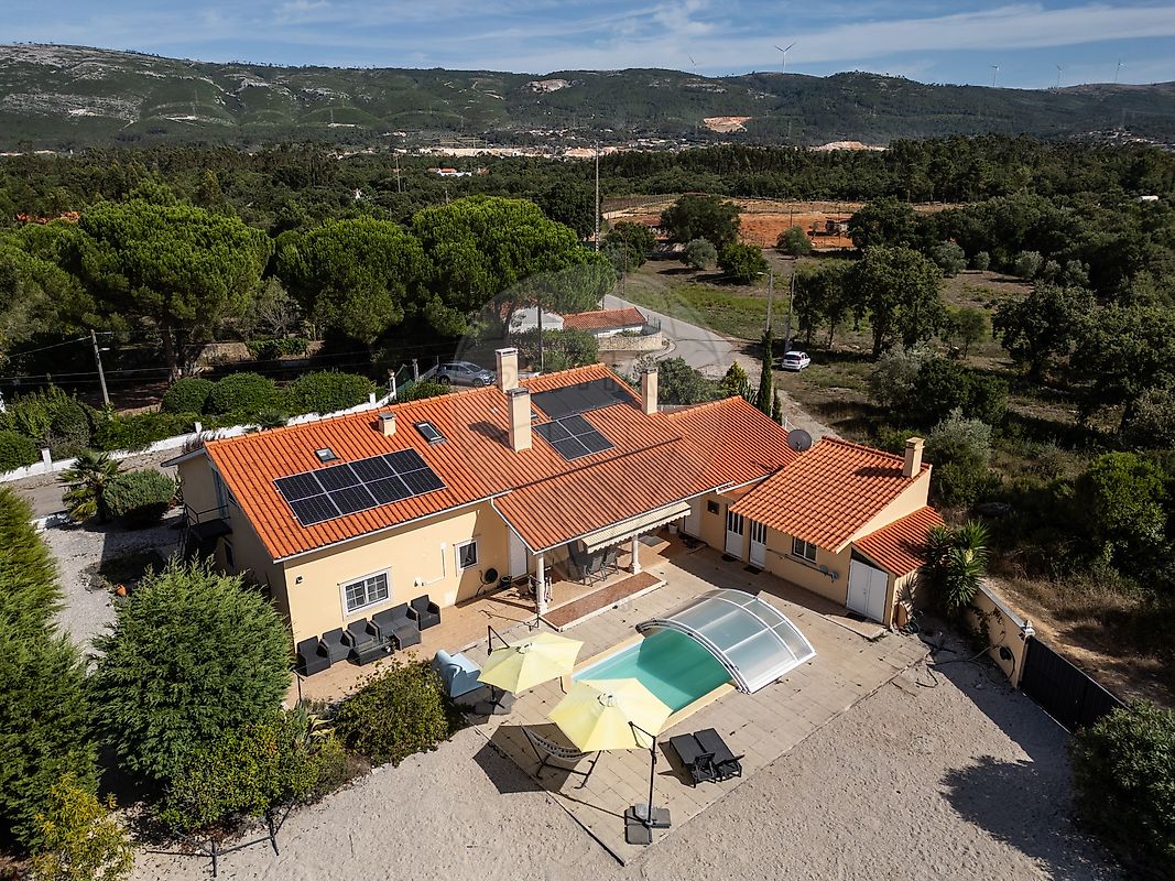 Moradia T3 - Aljubarrota, Alcobaça, Leiria