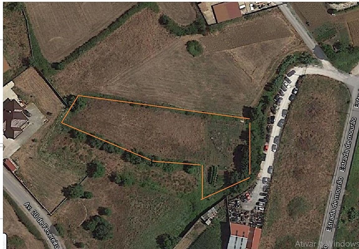 Terreno à venda em Maceira