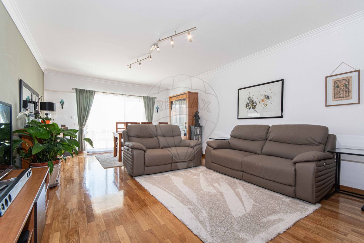 listing 121291439-32 picture-0
