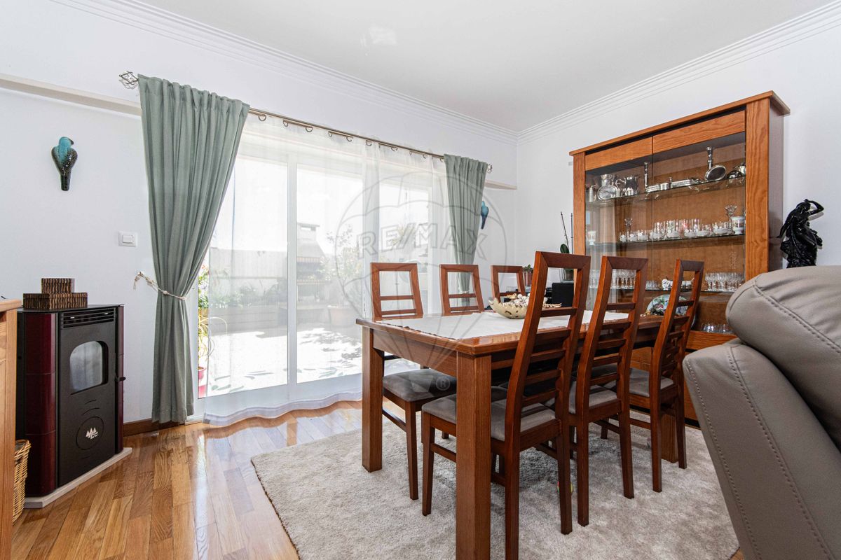 listing 121291439-32 picture-0