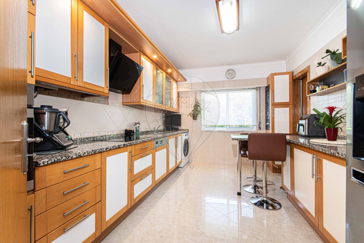listing 121291439-32 picture-0