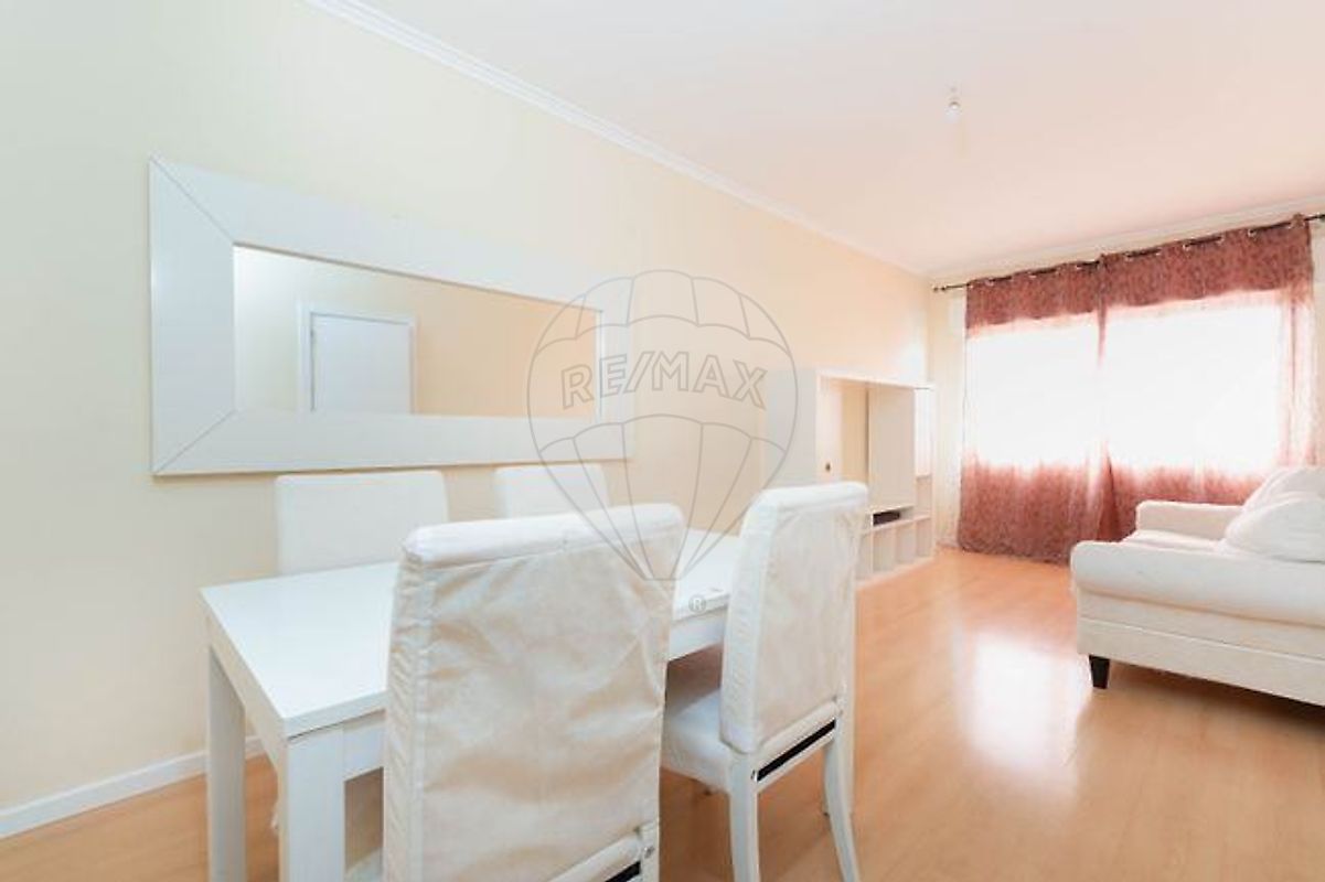 Apartamento T3 à venda em Sintra