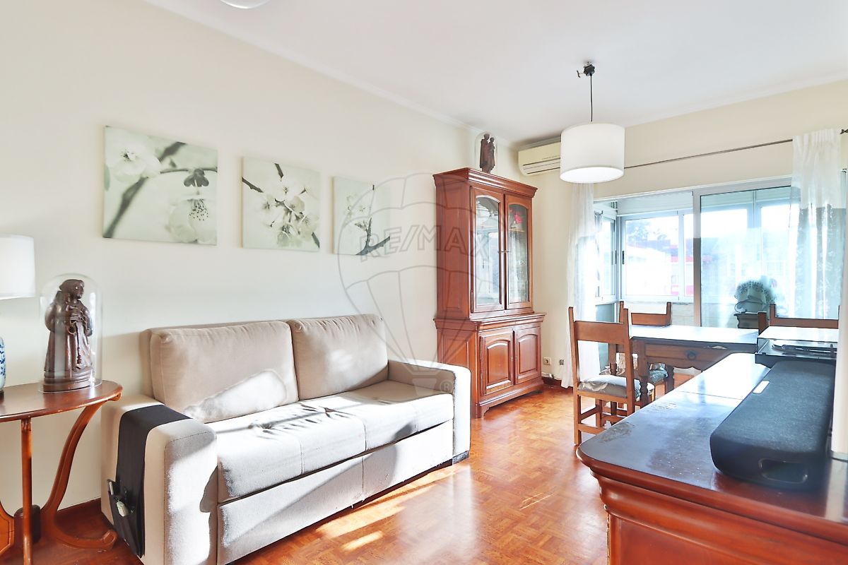 Apartamento T2 à venda em Oeiras