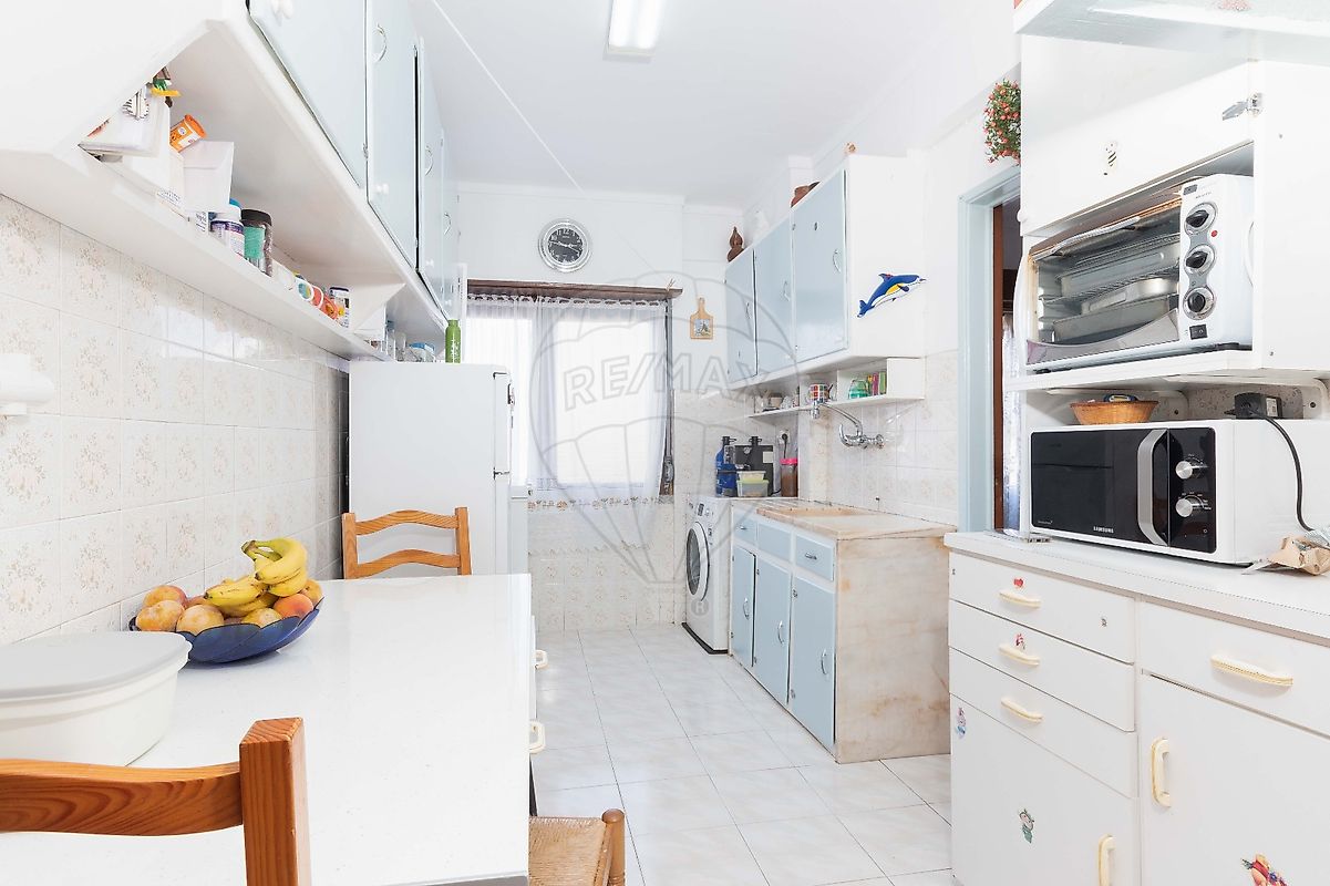 Apartamento T1 à venda em Loures