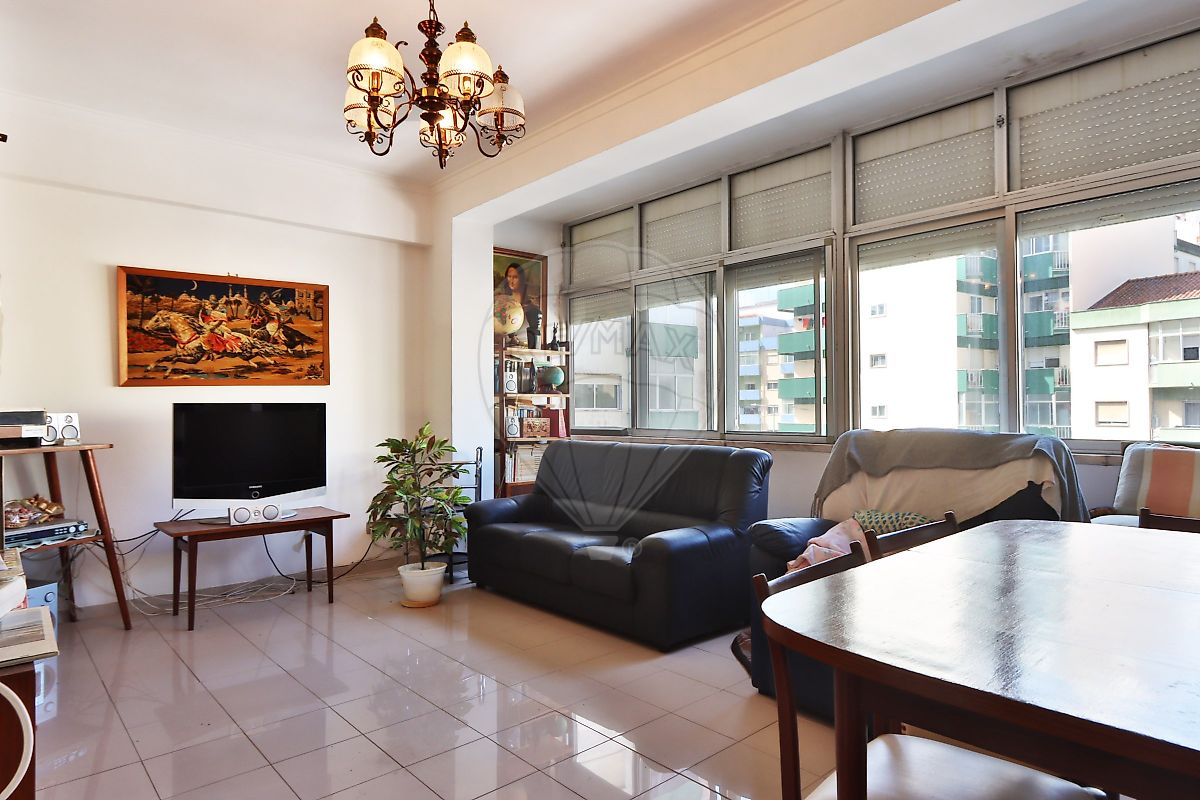 Apartamento T3 à venda em Sintra