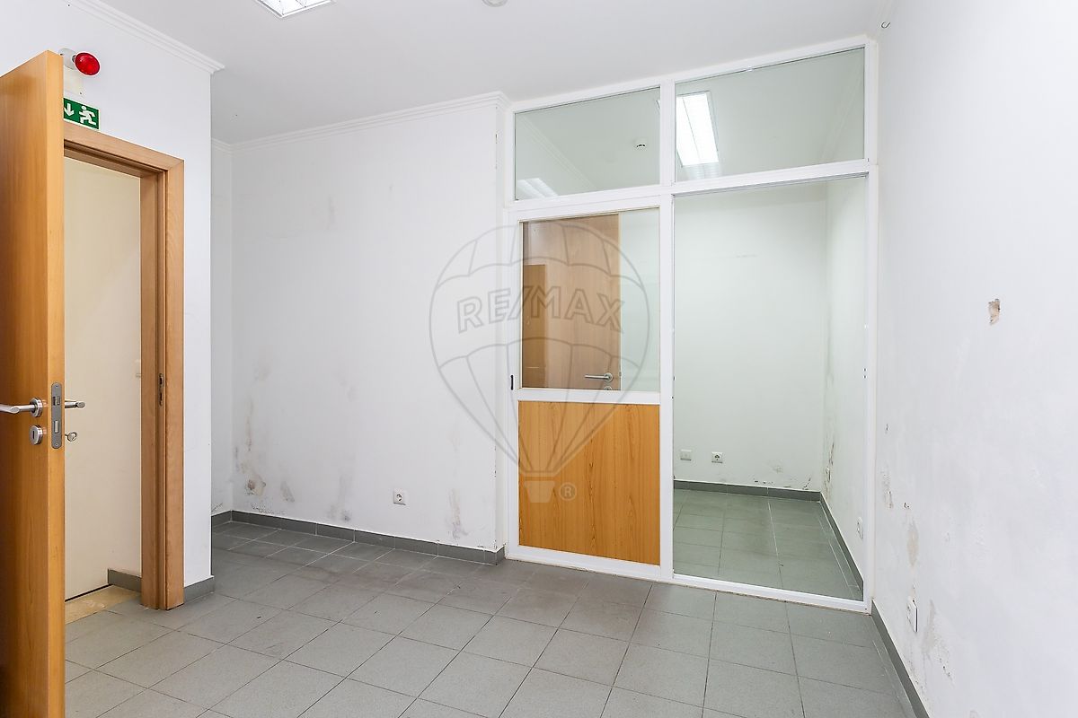 Apartamento T0 à venda em Mina de Água, Amadora — foto 6