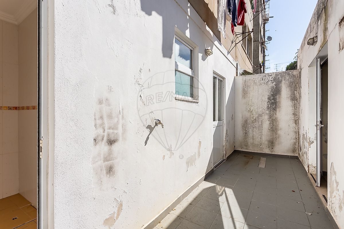 Apartamento T0 à venda em Mina de Água, Amadora — foto 14