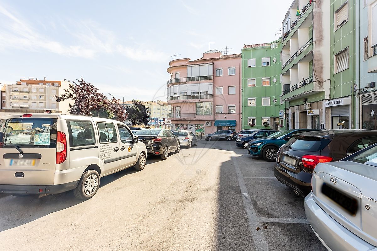 Apartamento T0 à venda em Mina de Água, Amadora — foto 21