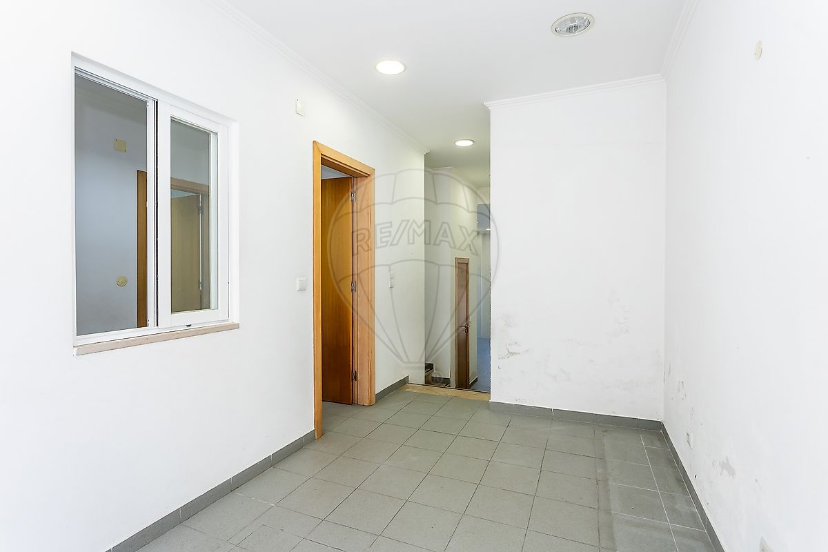 Apartamento T0 à venda em Mina de Água, Amadora — foto 10