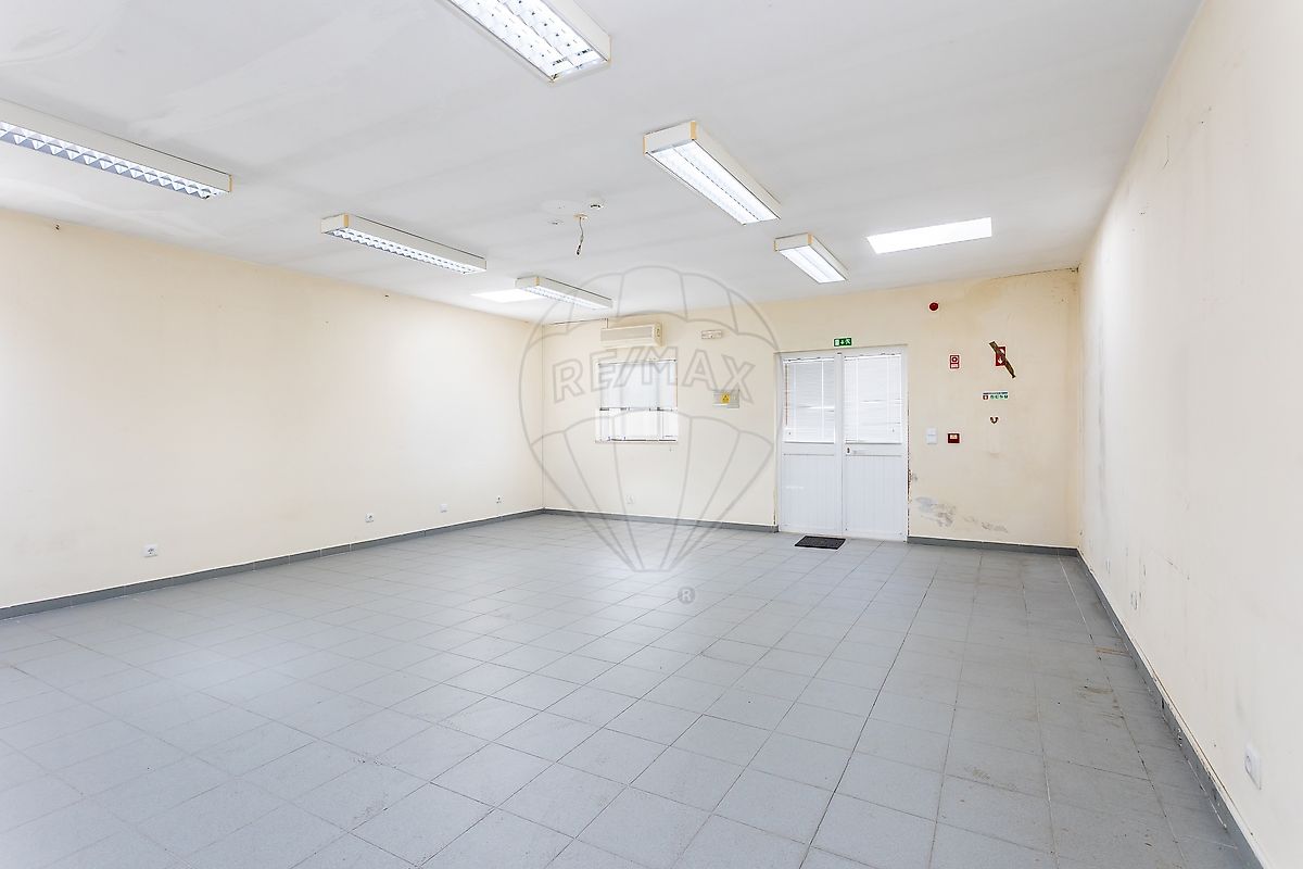 Apartamento T0 à venda em Mina de Água, Amadora — foto 16