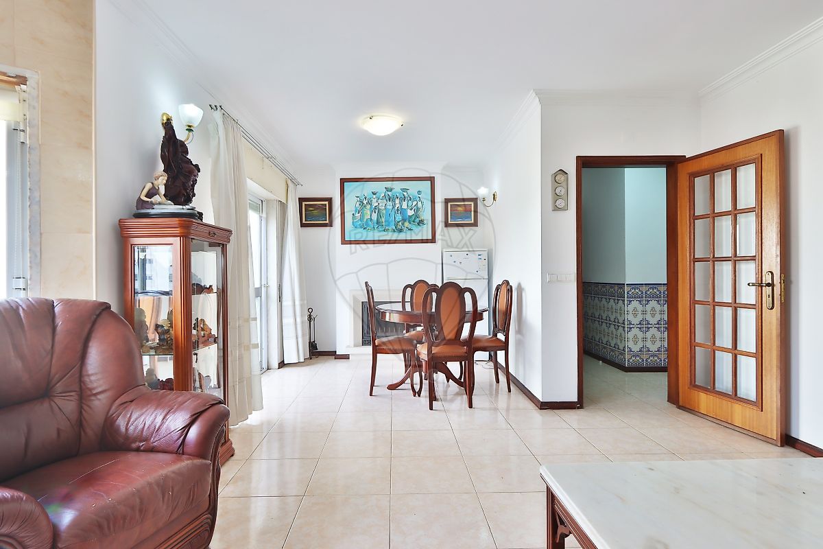 Apartamento T3 à venda em Sintra