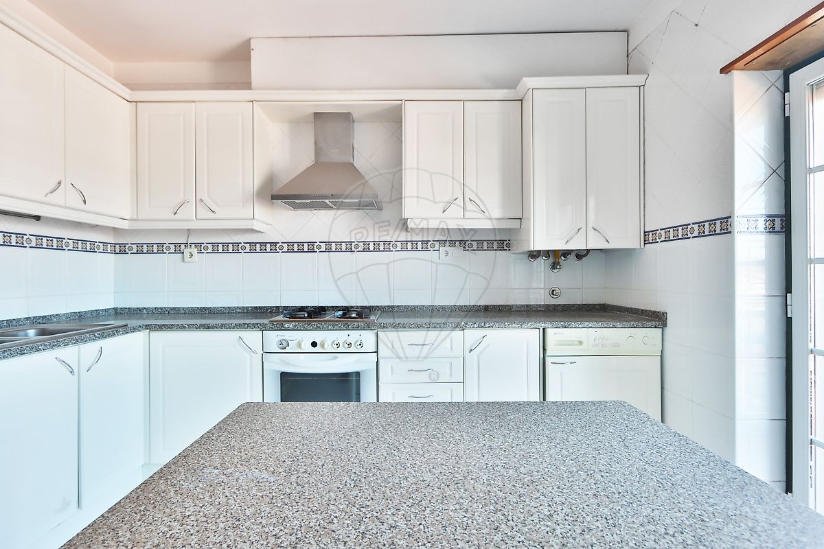 Apartamento T2 à venda em Venda do Pinheiro e Santo Estêvão das Galés, Mafra — foto 7