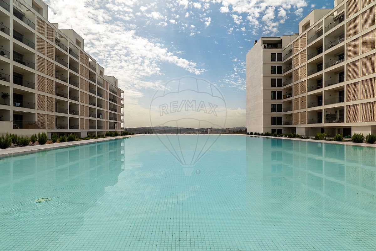 Apartamento T3 - Santo António dos Cavaleiros e Frielas, Loures, Lisboa