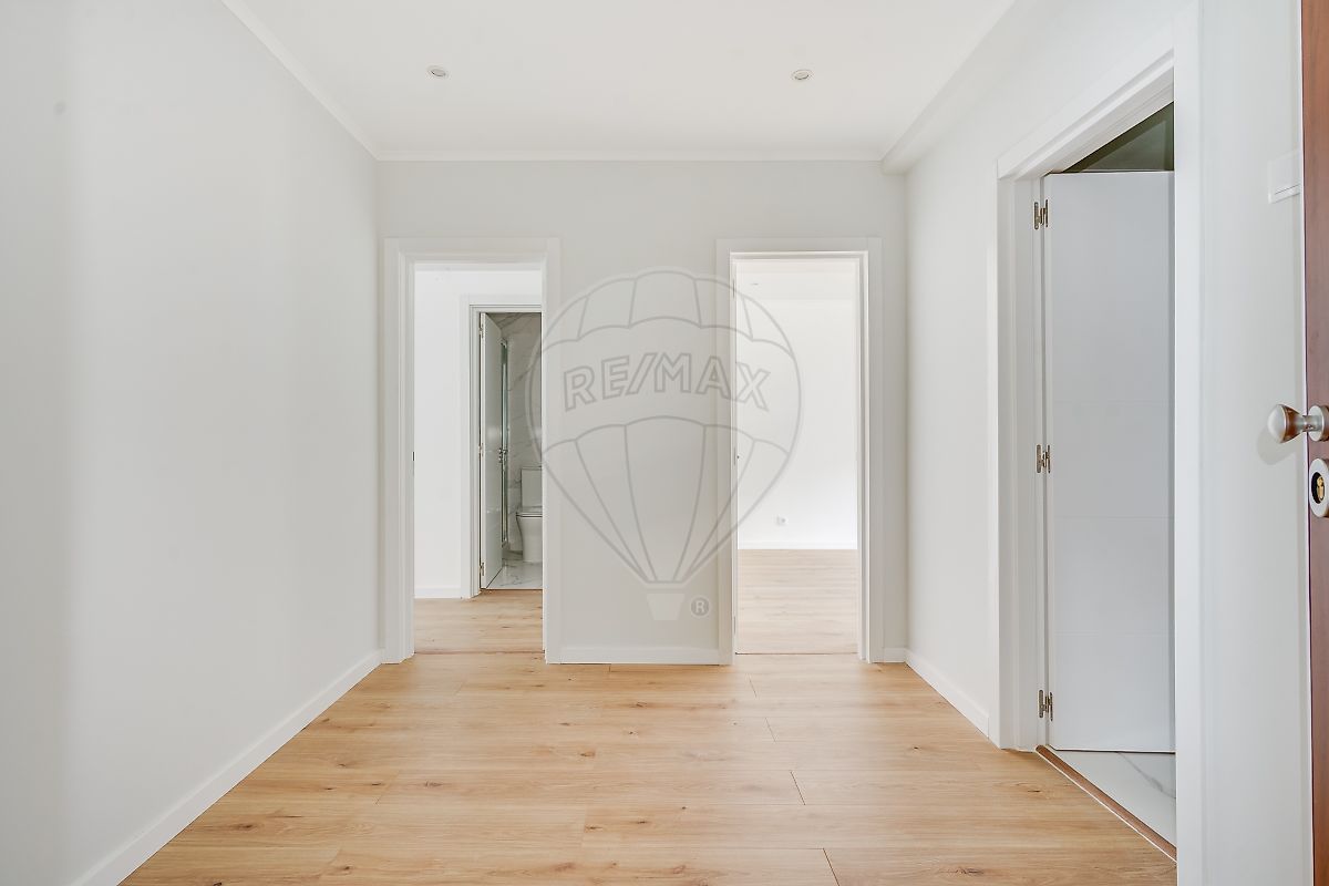Apartamento T3 à venda em Venteira, Amadora — foto 2