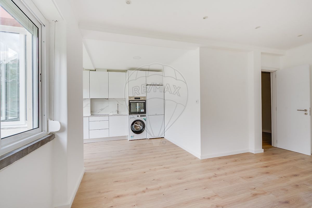 Apartamento T3 em Venteira, €385.000