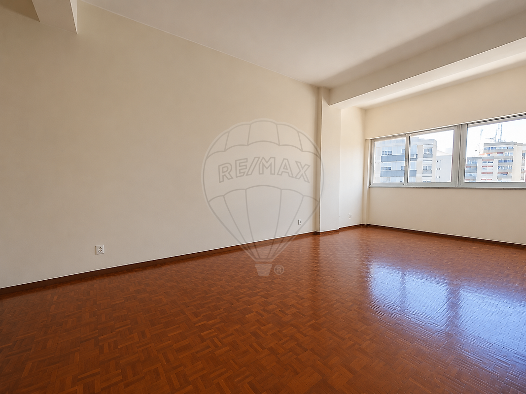 Apartamento T2 à venda em Areeiro, Lisboa — foto 2