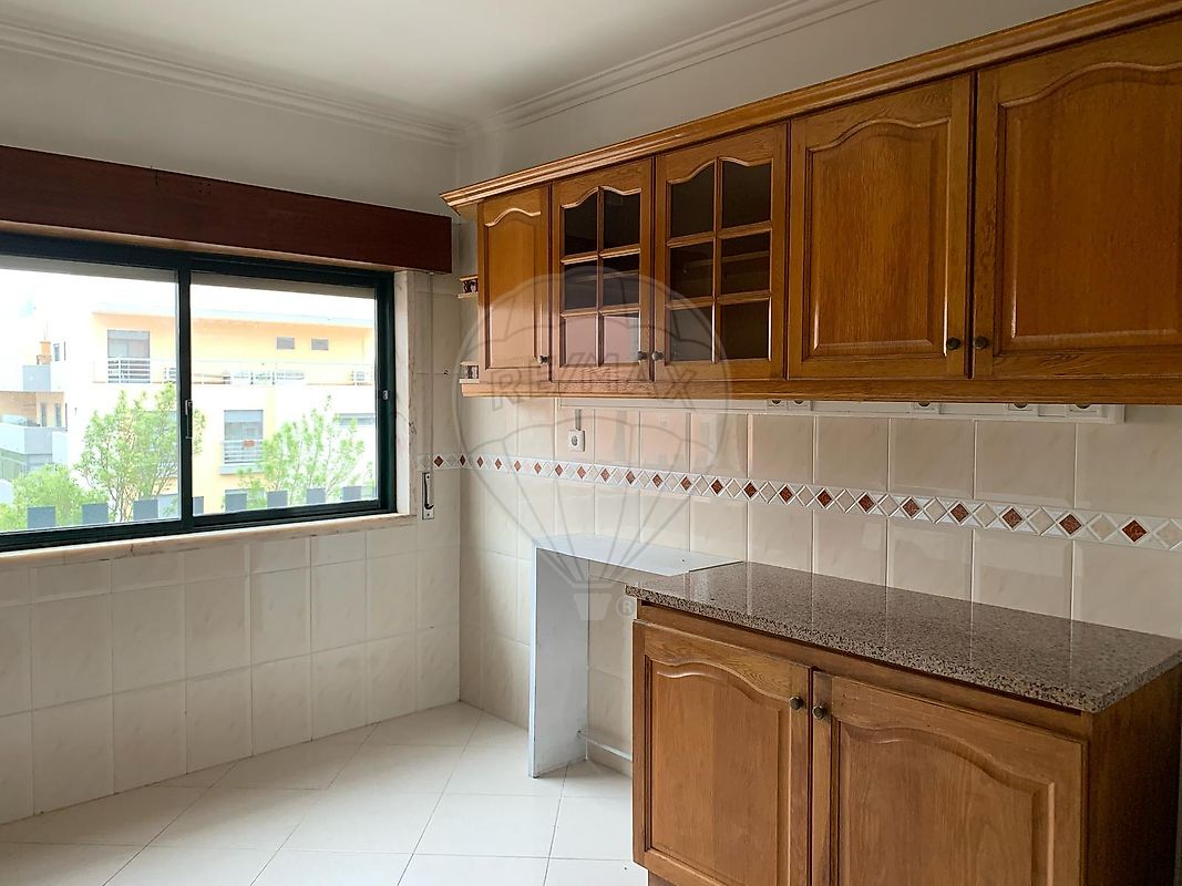 listing 121331002-3994 picture-0