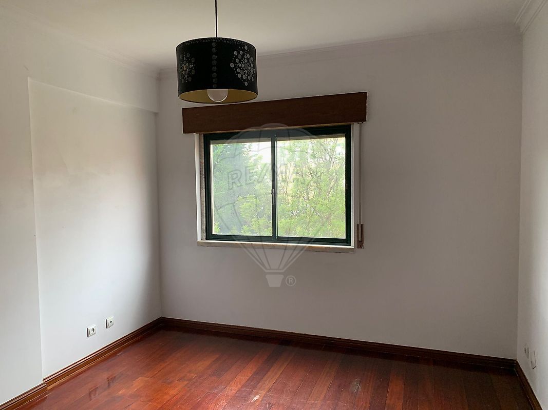 listing 121331002-3994 picture-0
