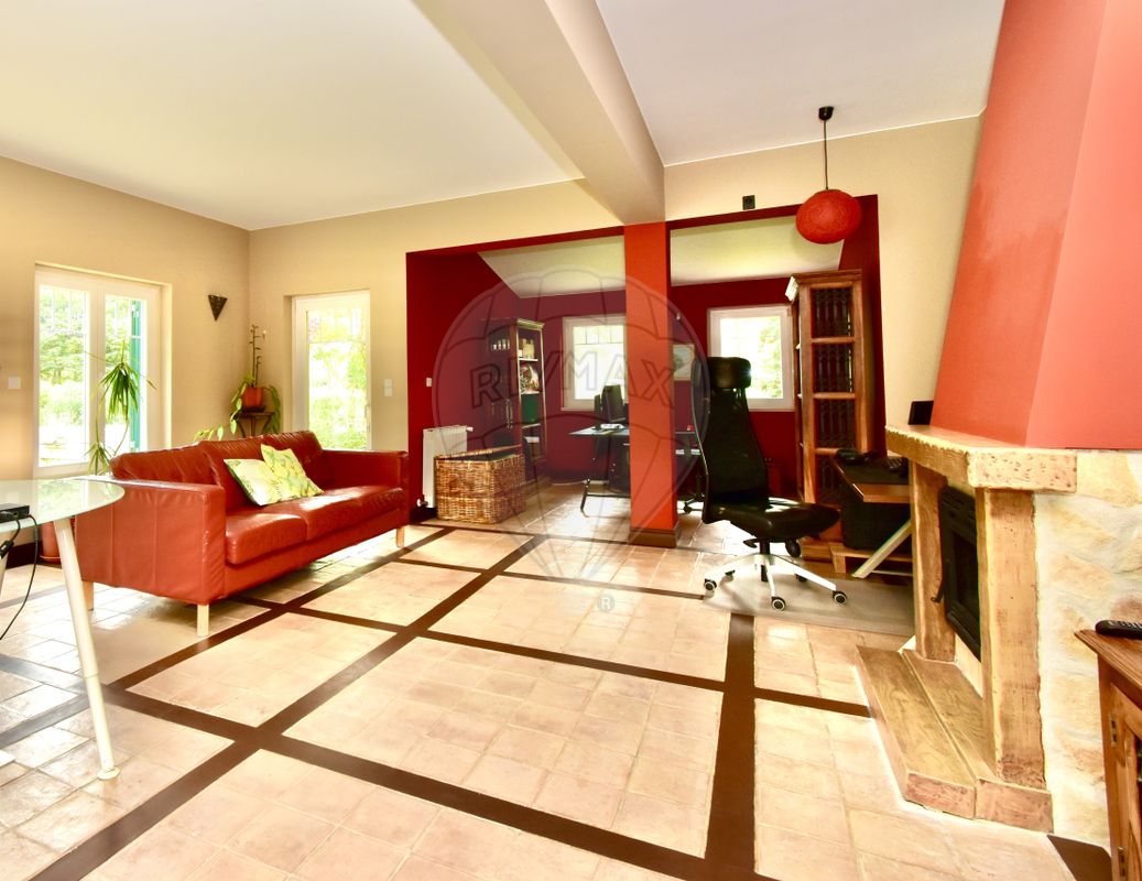 listing 121331280-15 picture-0