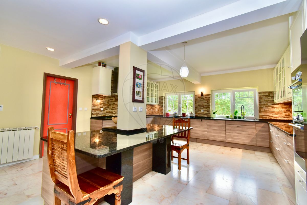 listing 121331280-15 picture-0