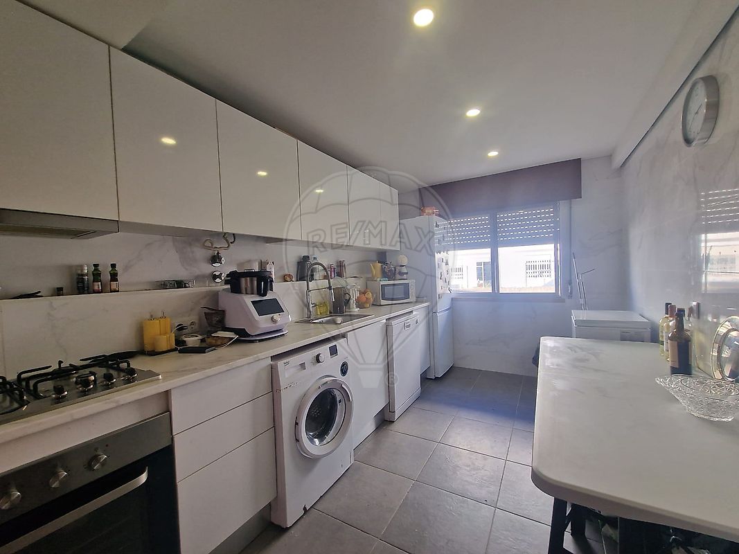 Apartamento T2 à venda em Oeiras