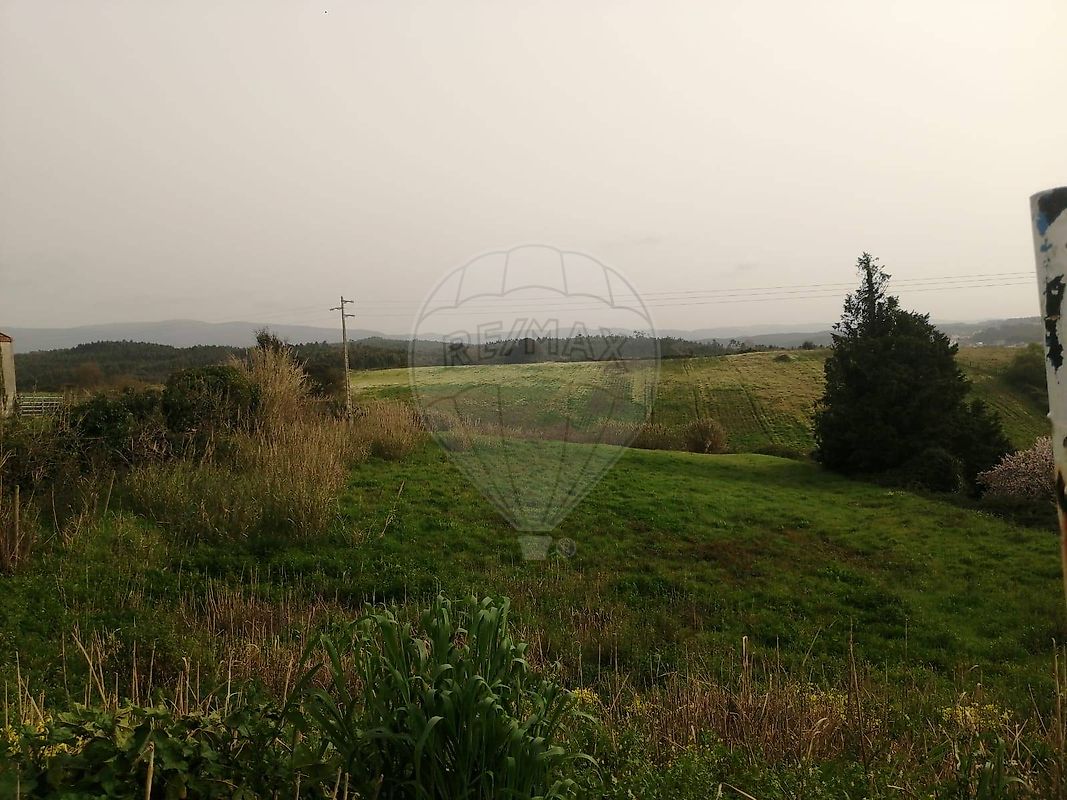 Terreno à venda em Cadaval