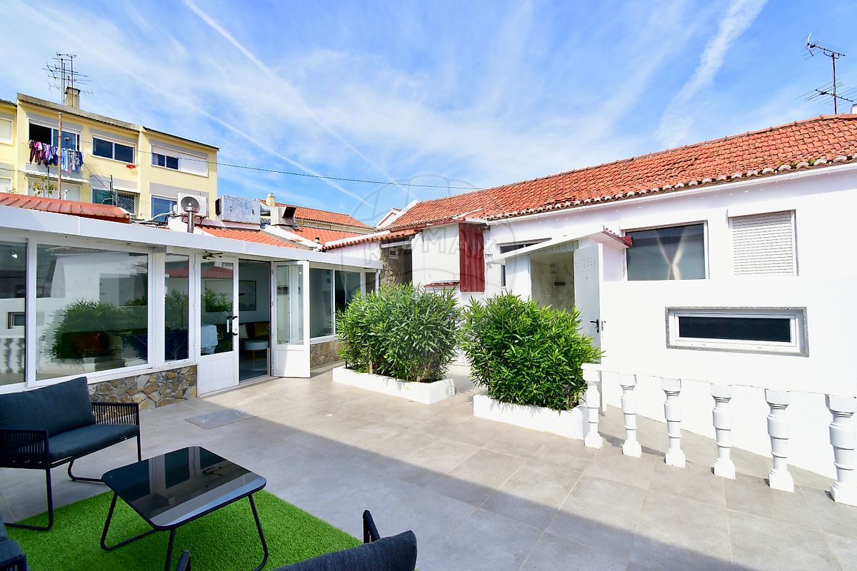 Moradia T13 à venda em Cascais