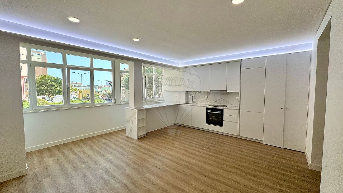 Apartamento T2 para arrendar em Setúbal