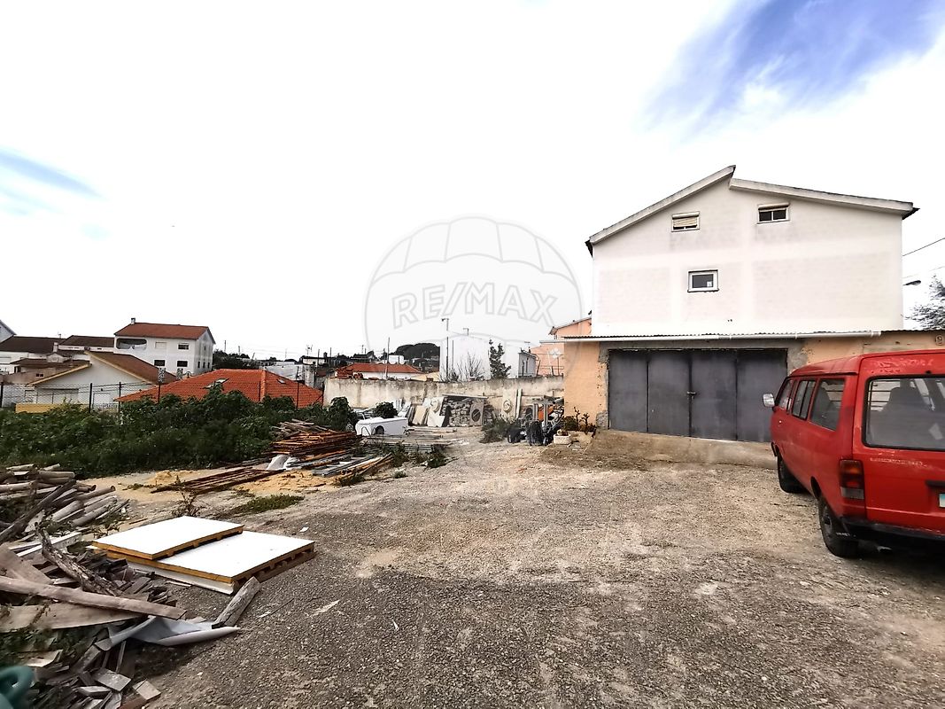 Land for sale in Almada, Portugal — €135,000