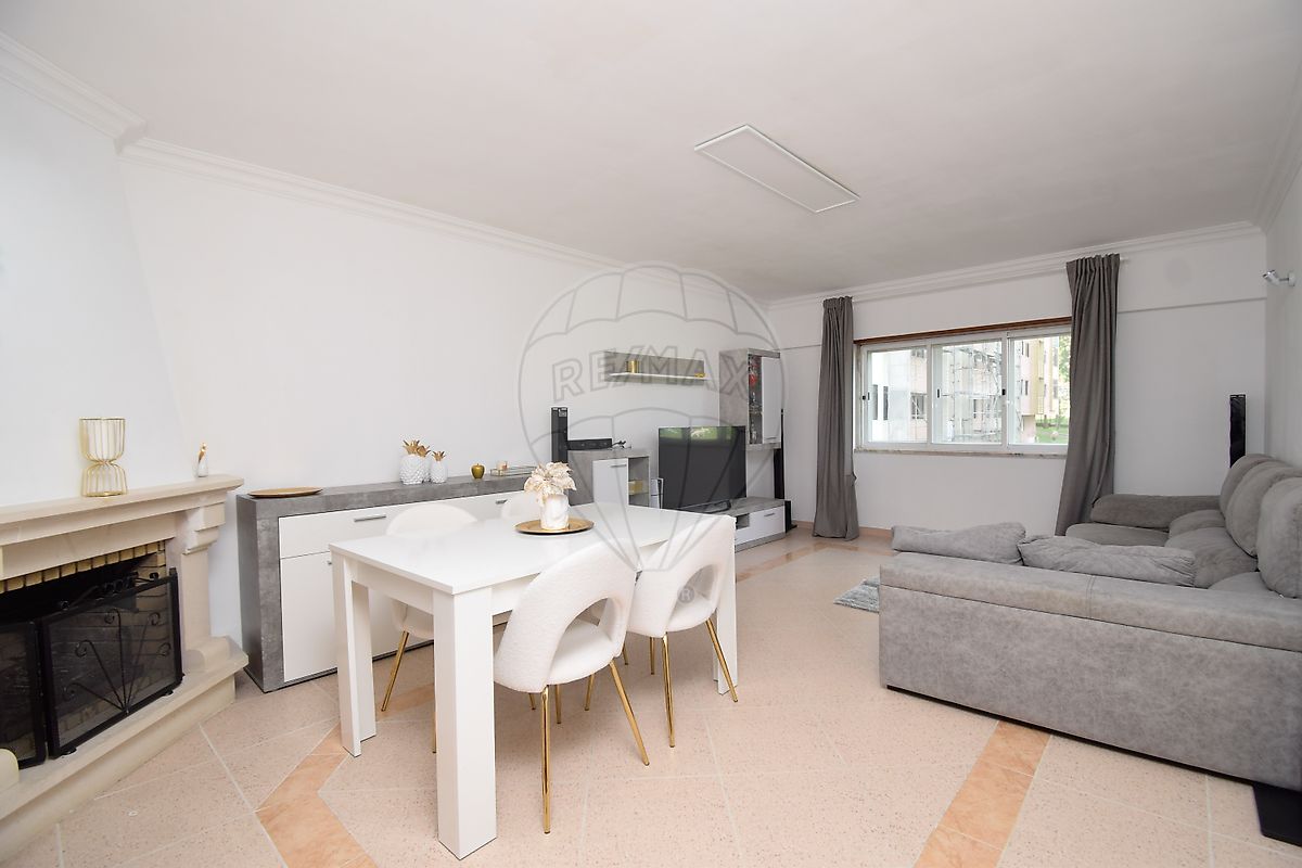 Apartamento T3 à venda em Sintra