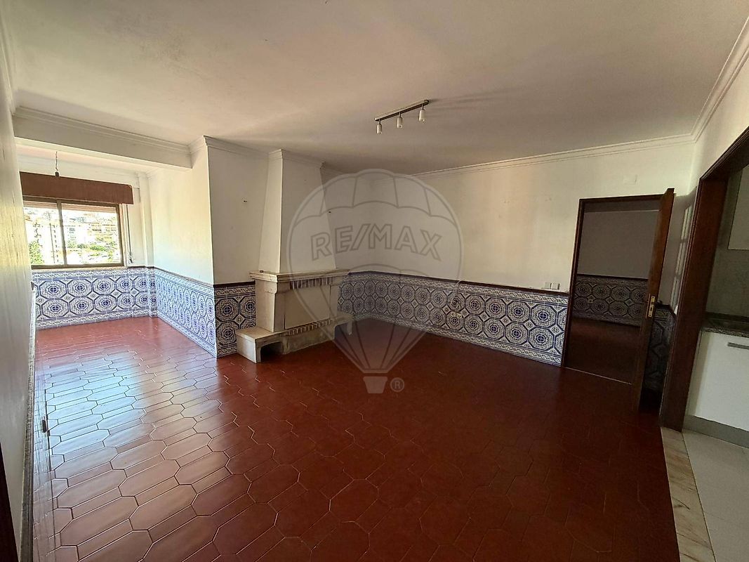 Apartamento T3 à venda em Sintra