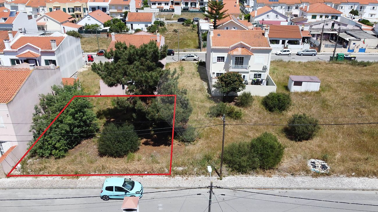 Terreno à venda em Sesimbra