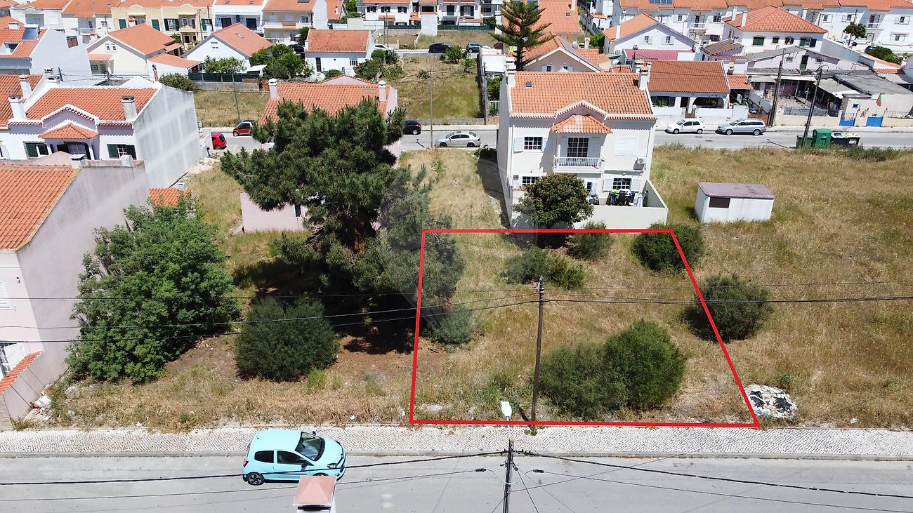 Terreno à venda em Sesimbra