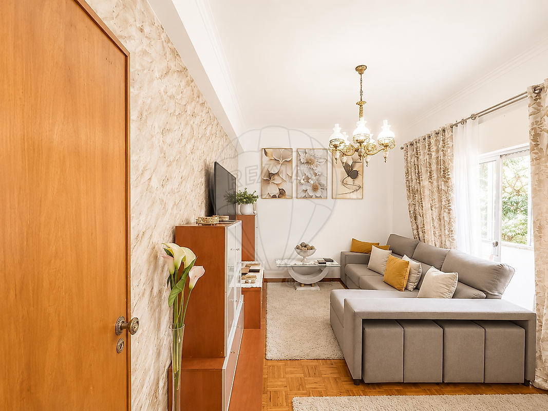 Apartamento T3 à venda em Amadora