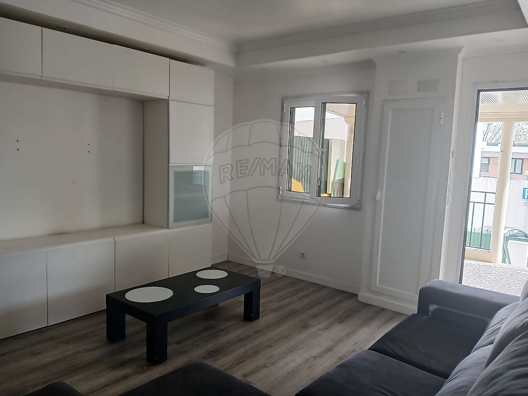 Moradia T1 em Queluz e Belas, €299.000
