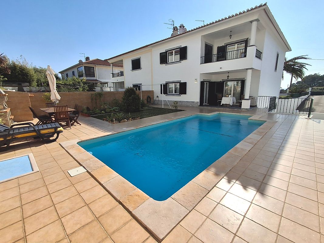 Moradia T4 à venda em Sintra