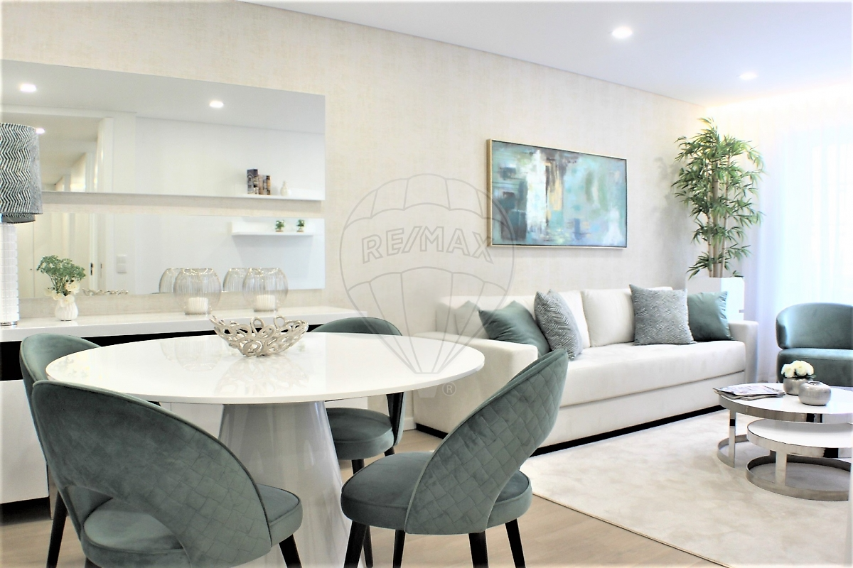 Apartamento T2 à venda em Amadora