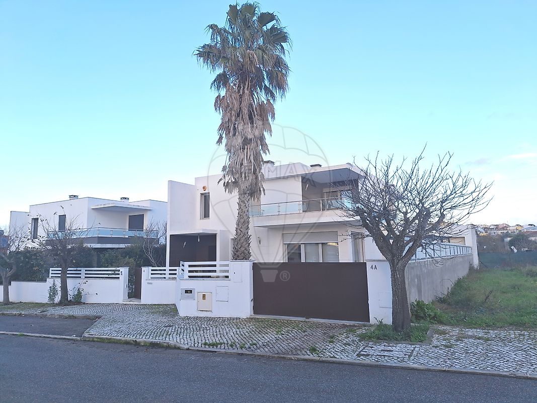 Moradia T4 à venda em Sintra