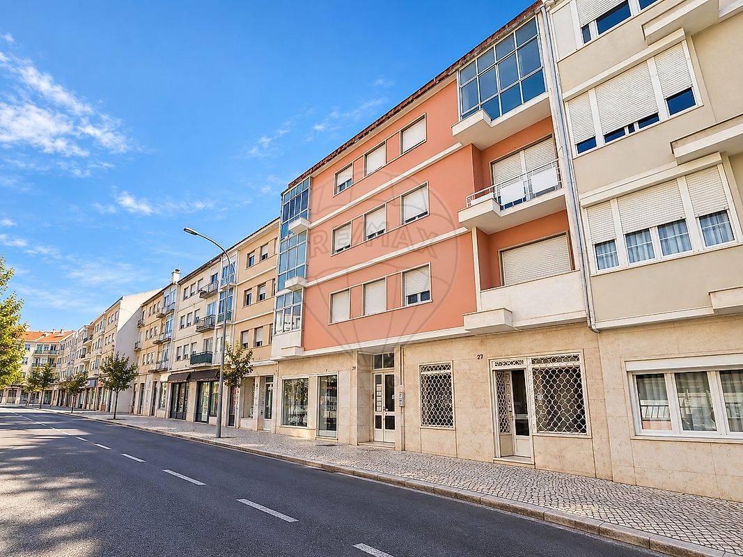 Apartamento T2 à venda em Amadora
