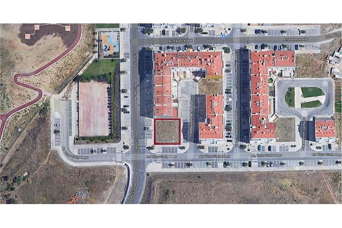 Land for sale in Amadora, Portugal — €480,000